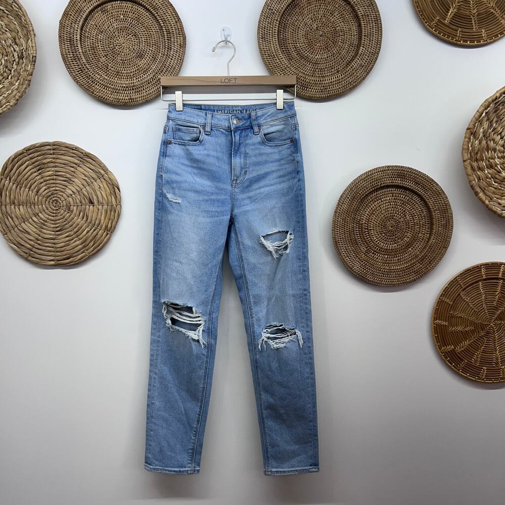 AE American Eagle Mom Straight Jean 0 Distressed Straight Leg Denim Blue